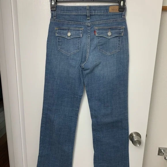 42. LEVI’S Perfectly Slimming Boot Cut 512 Levi Jeans, NWOT 👖 HP 9/8, 9/19 - Picture 4 of 8